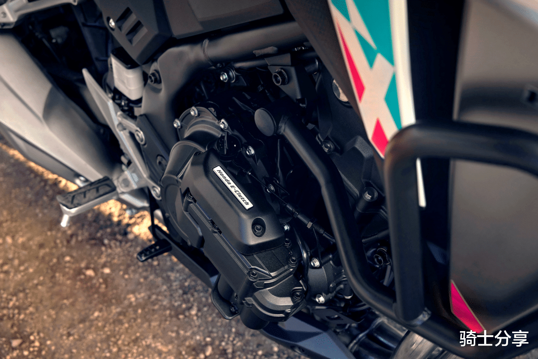 本田NX500迎来小改款,新版多了电子离合器,会被引入吗?