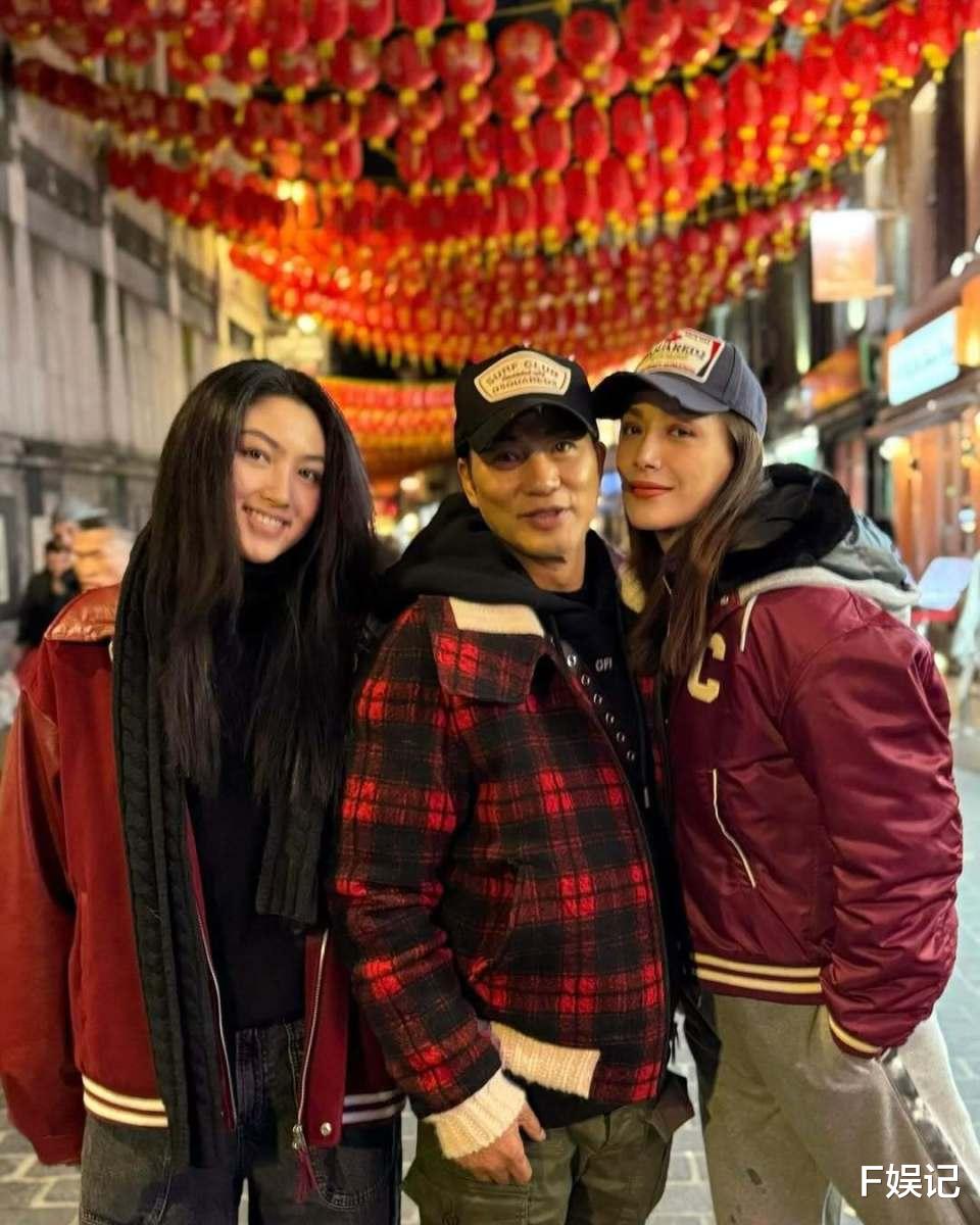 任达华私下人品被曝光：遇路人吃面没现金结账，默默帮路人结账