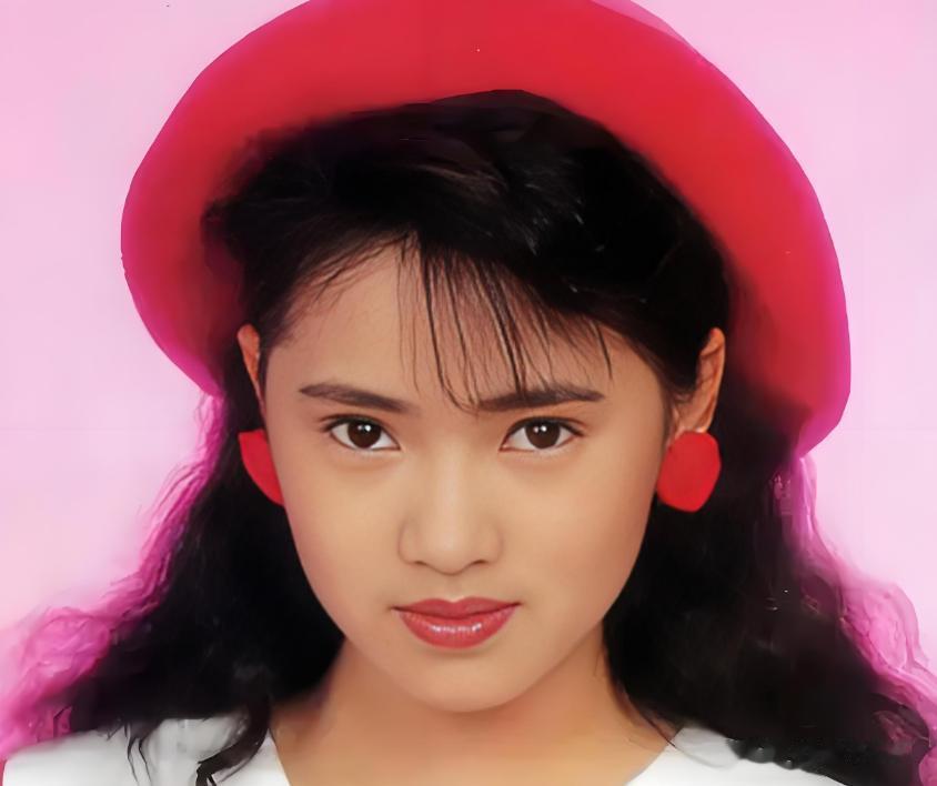 14年恋爱,9年婚姻,41岁离婚带娃,47岁再嫁,如今她被宠成公主