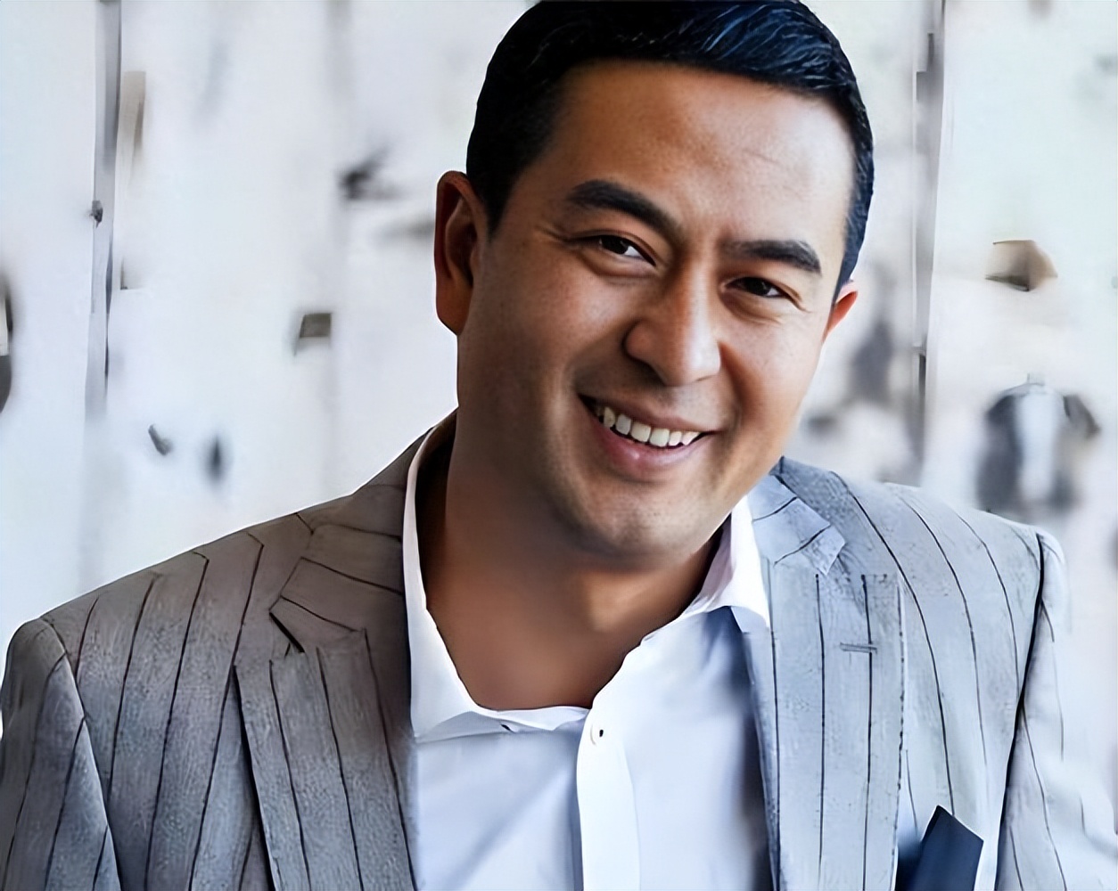 人民日报点名！罹患“不死癌症”30年，张嘉益再令所有人刮目相看