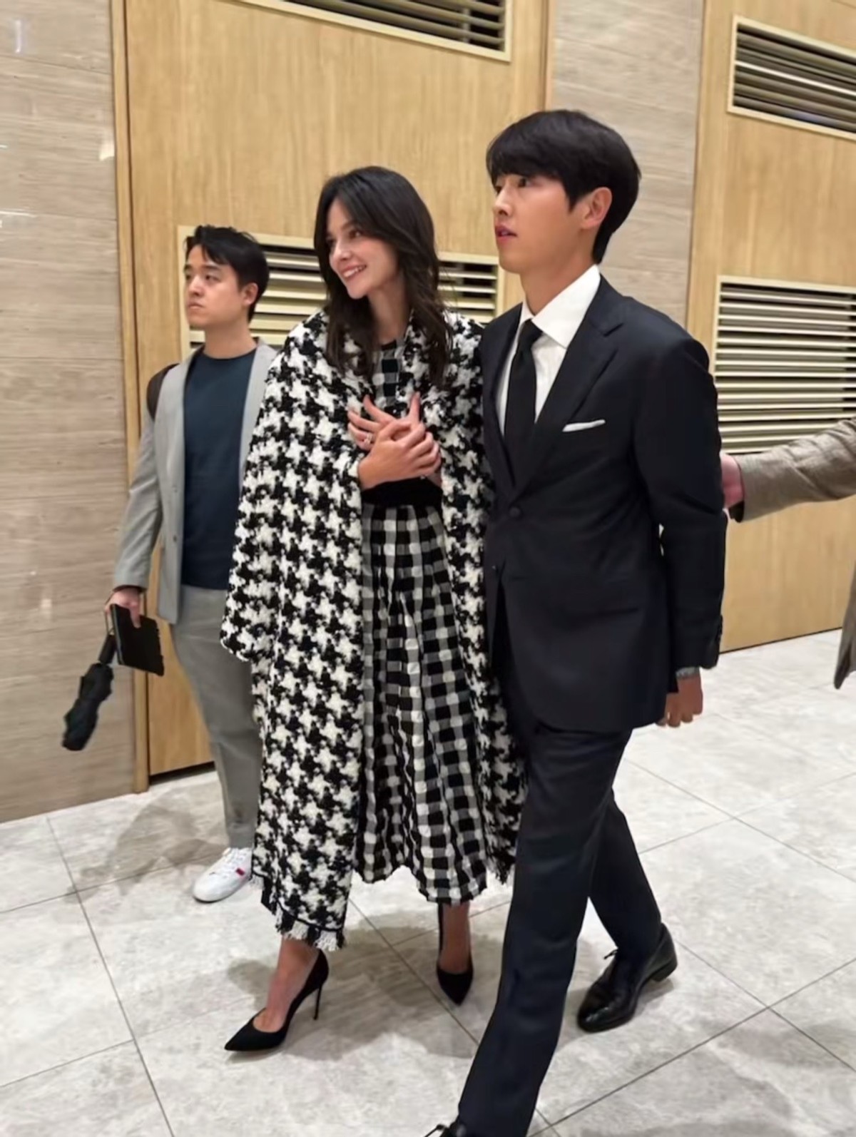 面相都变了！离婚6年，宋慧乔和前夫两口近照曝光，变化一目了然