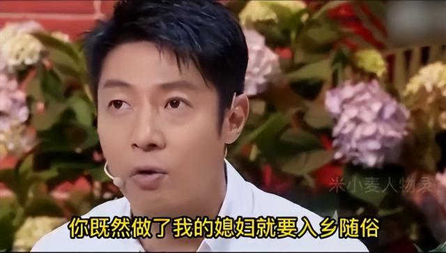 撒贝宁一家现身机场，女儿好漂亮，洋媳妇李白肤白貌美大长腿