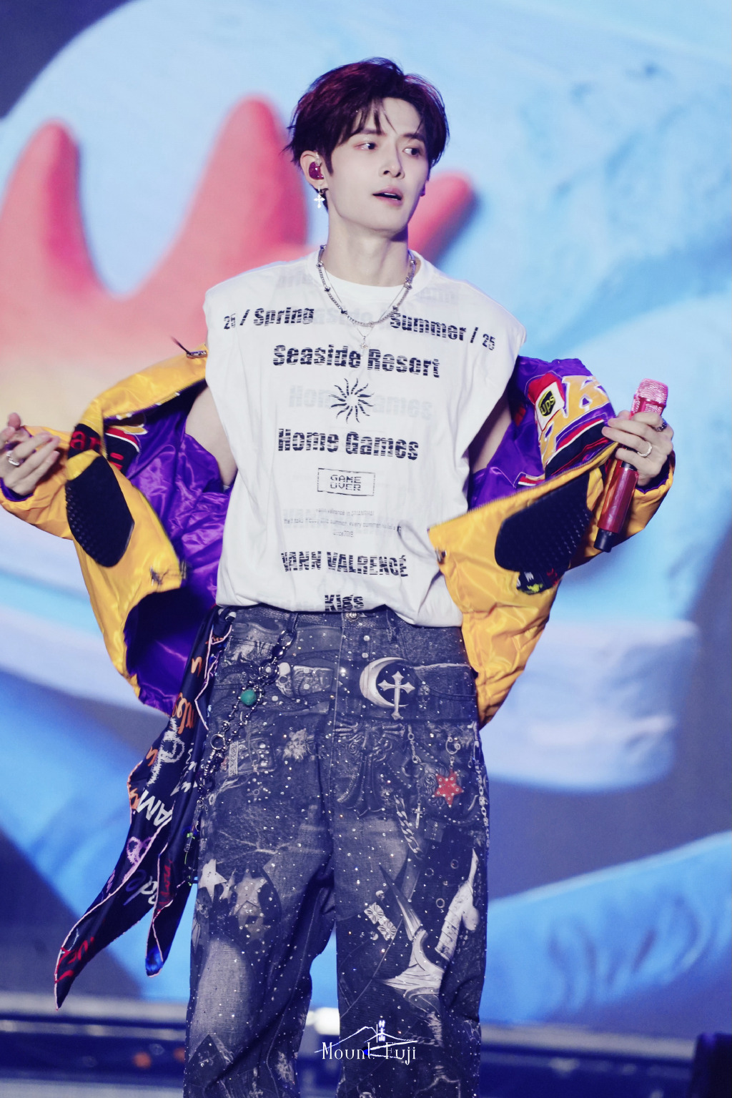 颖儿，记住纸是包不住火的啊，38岁付辛博“老来俏”，还是翻红了