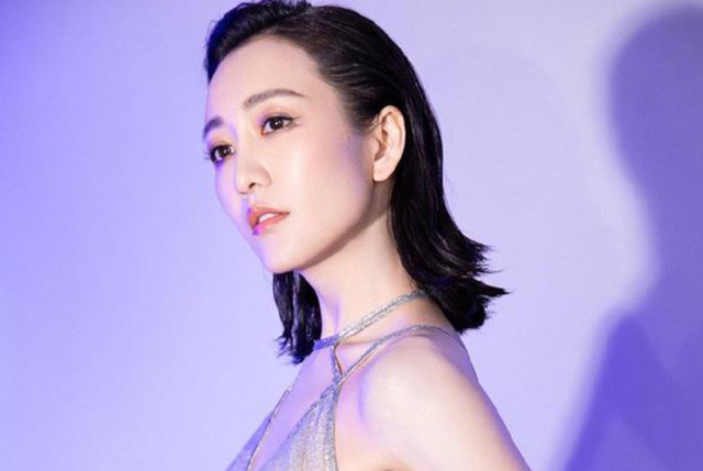 王鸥的孩子已经1岁多了,何九华在综艺节目首度公开:我还没结婚