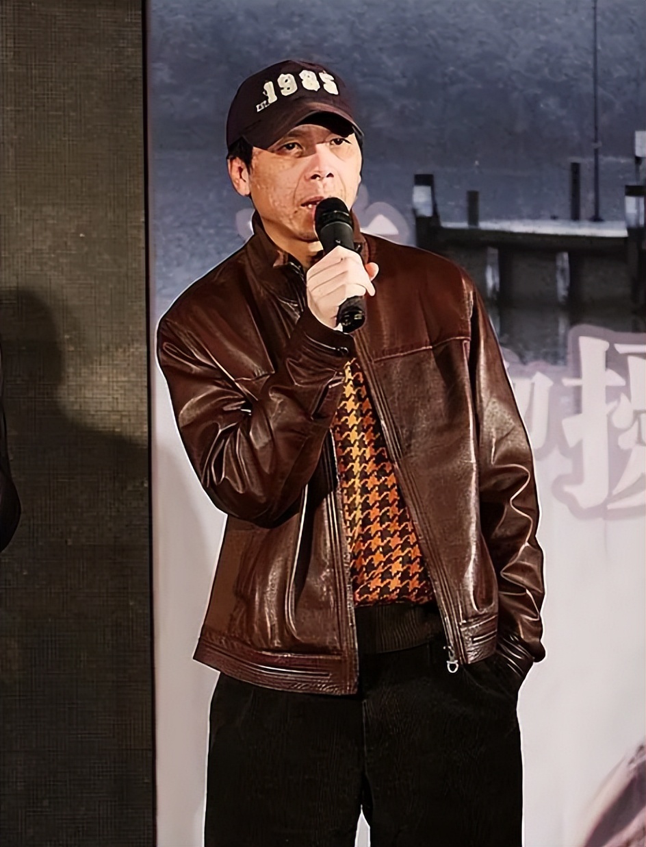 结婚26年，如今被传离婚的徐帆和冯小刚，终究为自己的行为买了单