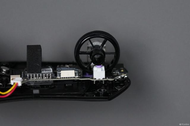 真双8K加持,全球首搭NORDIC 54,199元起售雷柏VT7二代鼠标图赏