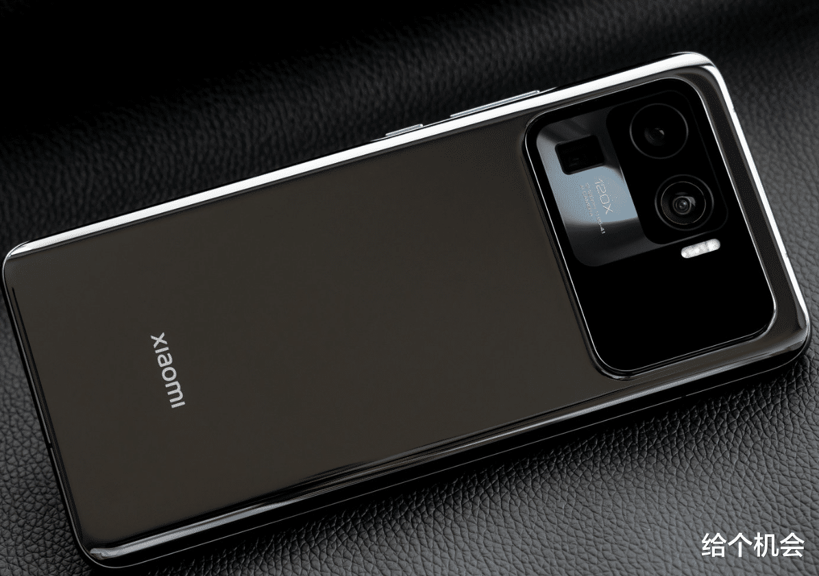 6.3英寸+7000mAh，提前到9月上市，小屏手機的春天來了