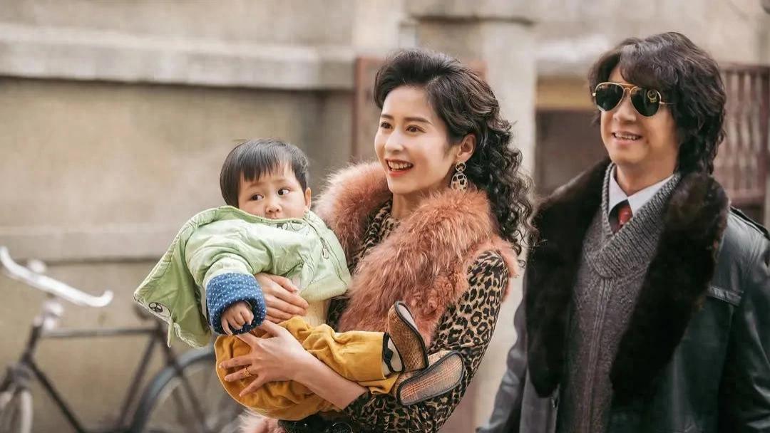 《六姊妹》刘亭作：红二代出身，曾是大学老师，45岁有贤妻乖儿