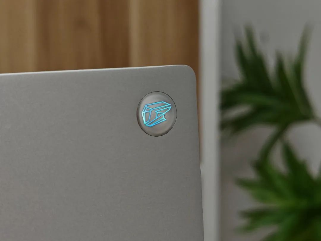 七彩虹iGame M16 Origo评测:轻薄的iGame游戏本