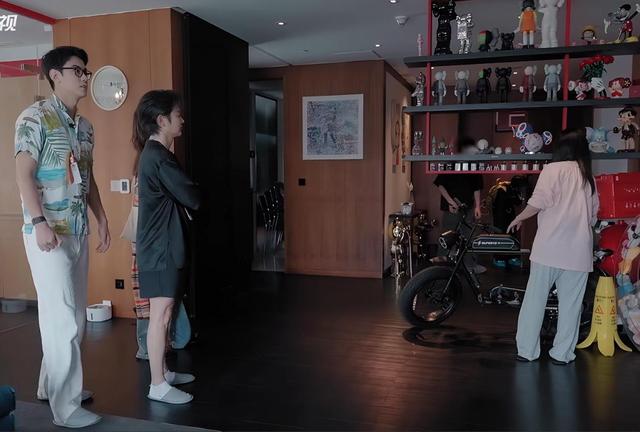 阿娇独住北京200平豪宅！甚少下厨家中超整洁，4个人点外卖花700