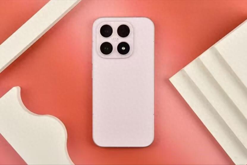 小米怎么了？發布一月降價425元，極窄直屏+五代驍龍8+7000mAh