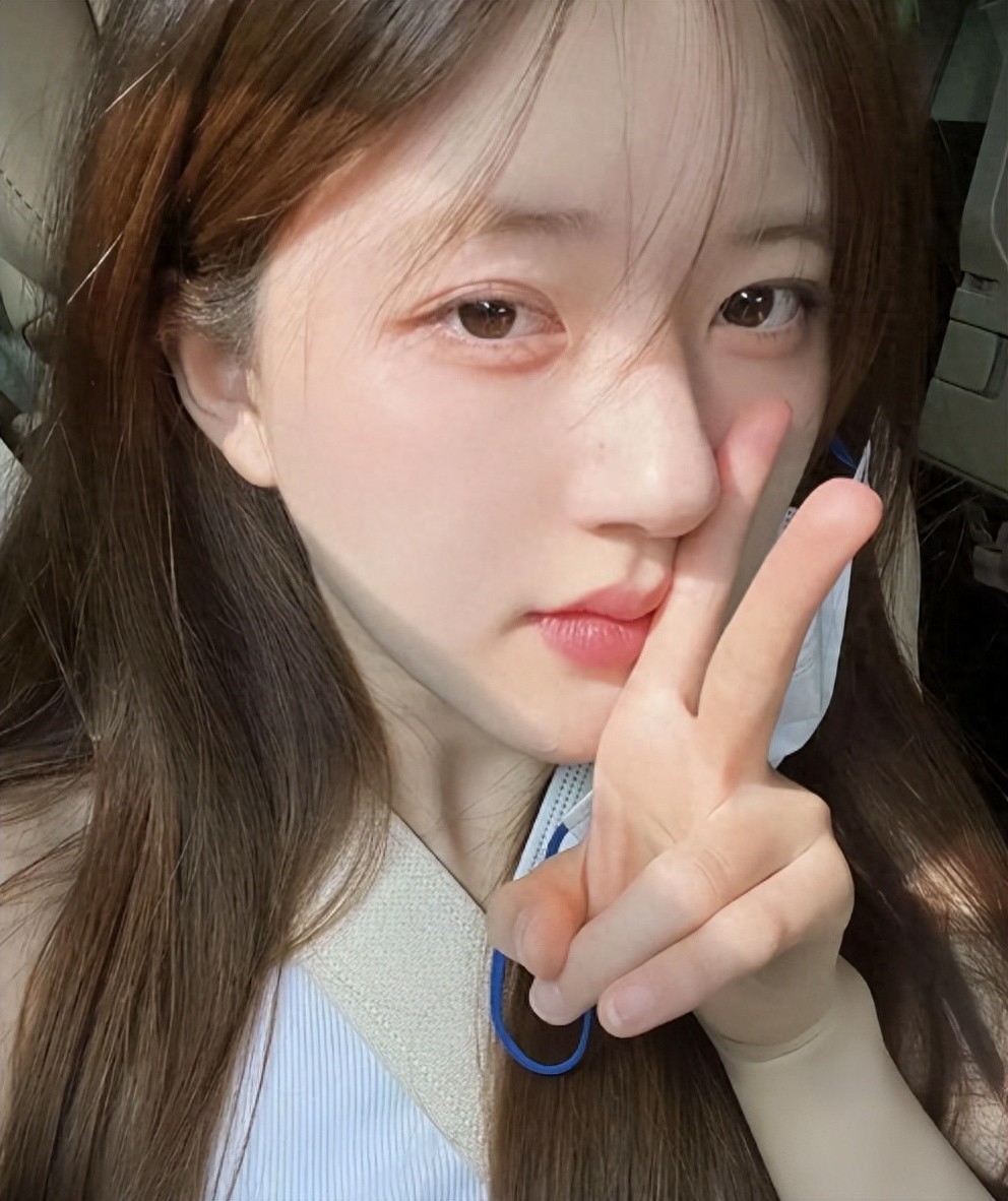 这下麻烦大了！与老东家反目，鞠婧祎迎3大噩耗，搞不好或被判刑