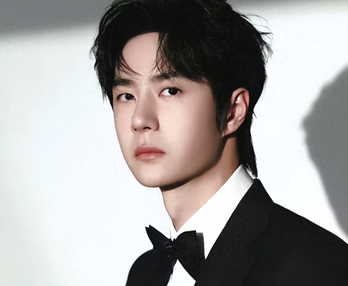 微博之夜阵容官宣：85花3人下桌，王一博和他太意外，杨幂成赢家