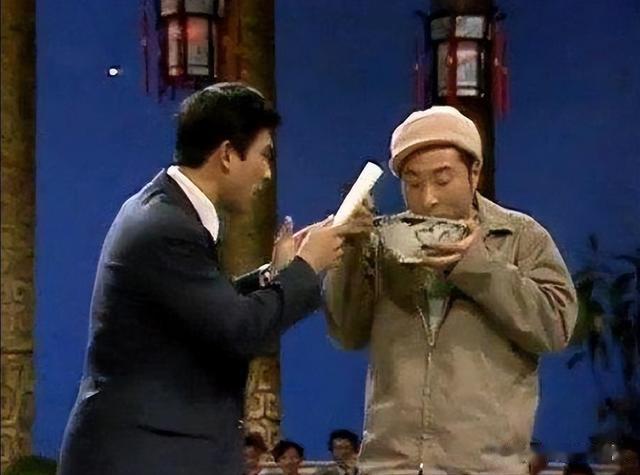 陈佩斯《戏台》票房井喷,让多少资方脸红,黄渤这次又赌对了