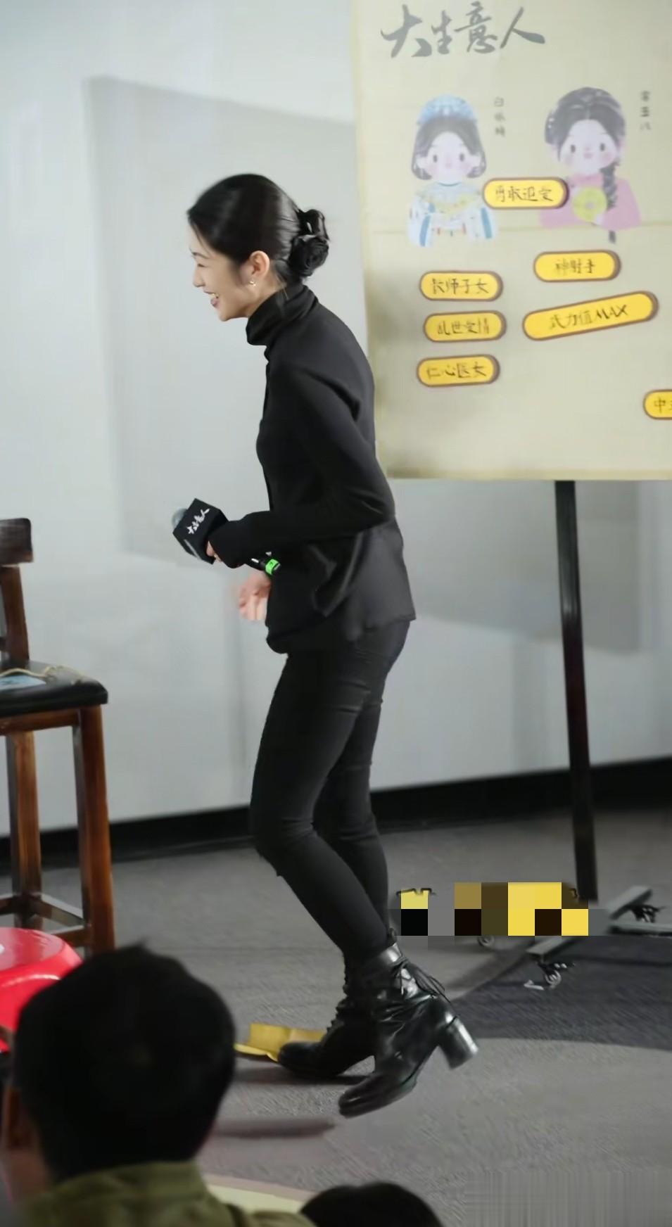 向涵之才23岁？这大气长相也太“显贵”了耐看型美人真的越品越香