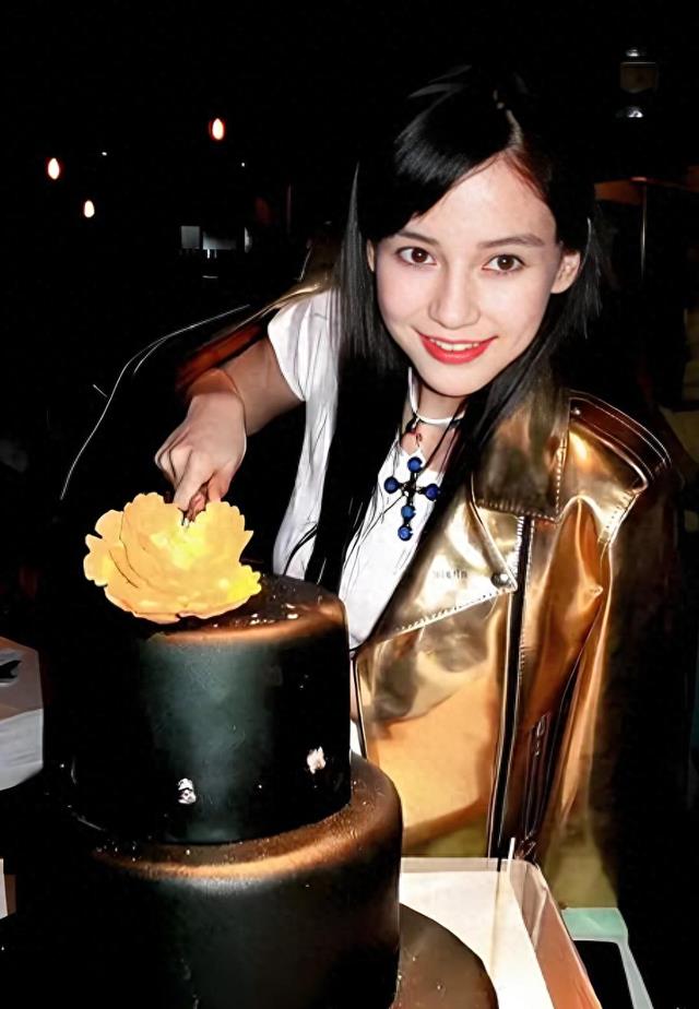 李晨官宣认爱杨颖?杨颖回复颇有深意!