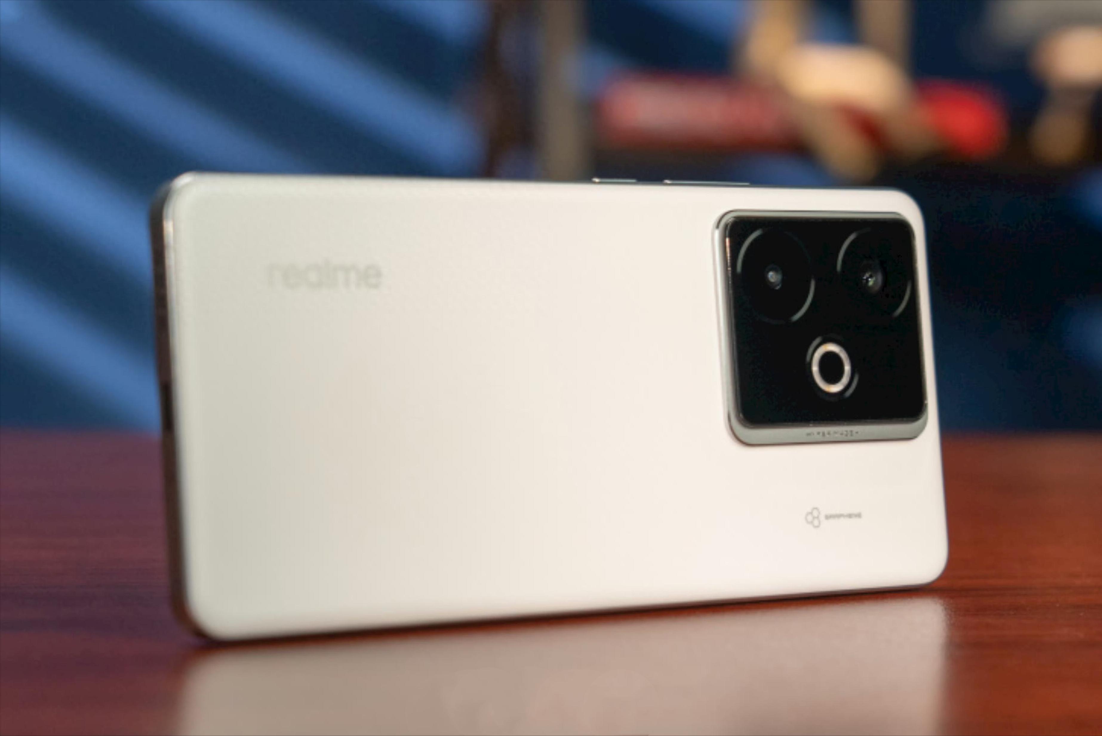 天璣9400+旗艦跌至2224元，144HZ直屏+7200mAh+IP69防水