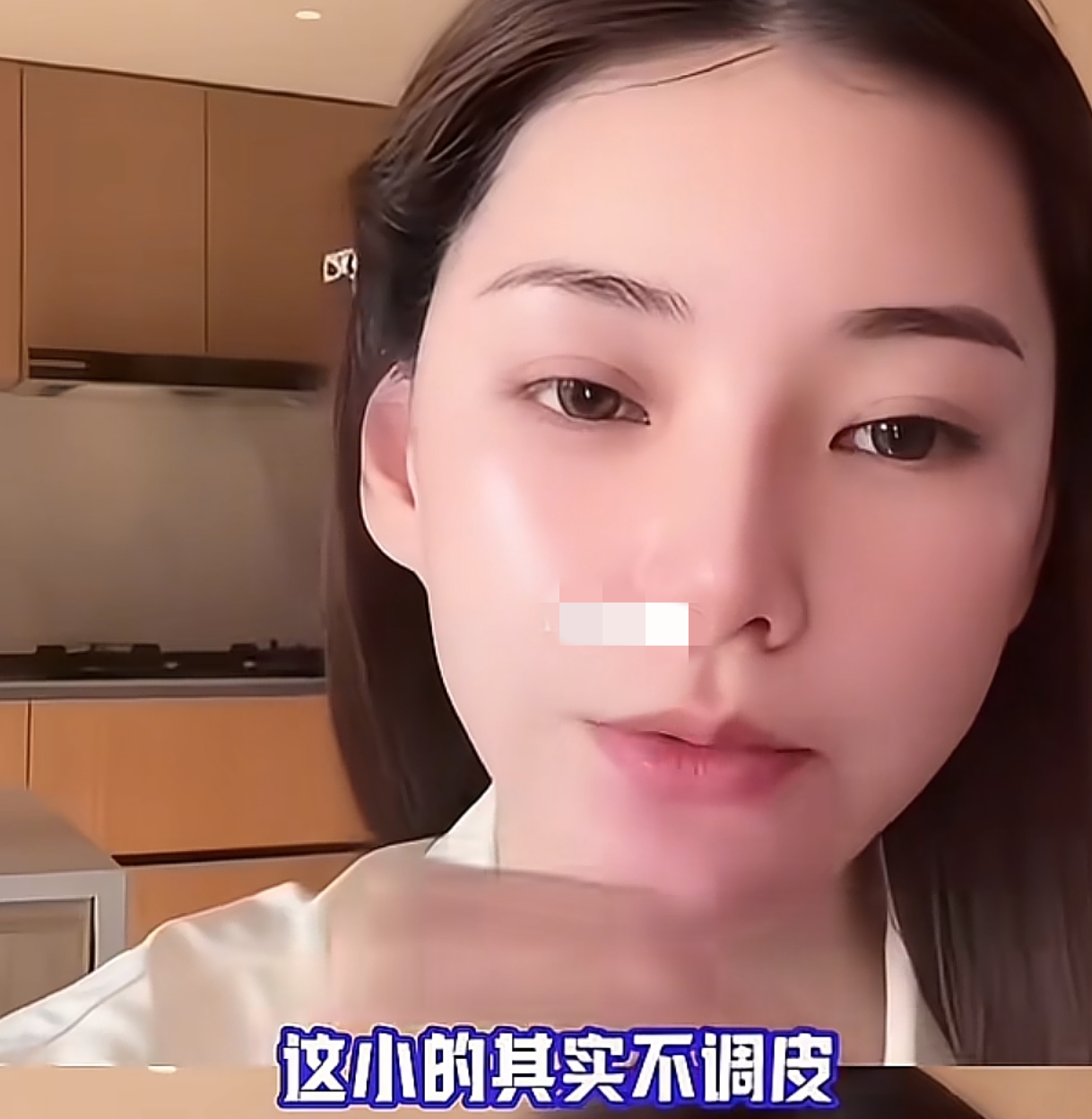 马筱梅夸大S把两个孩子教得很好,小箖箖一点都不调皮,非常懂事