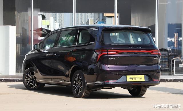 东风风行星海V9正式上市,中大型MPV新选择,起售价16.99万元