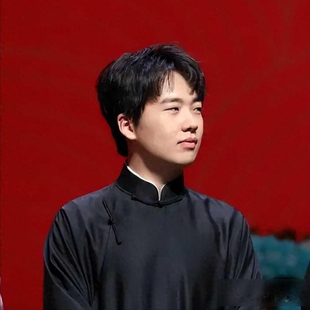 郭麒麟终于卸下“少班主”枷锁,父子矛盾背后真相惊人!