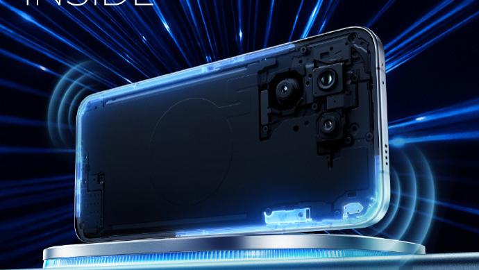 iQOO 15定档，自研电竞芯片定义年度手游性能卷王