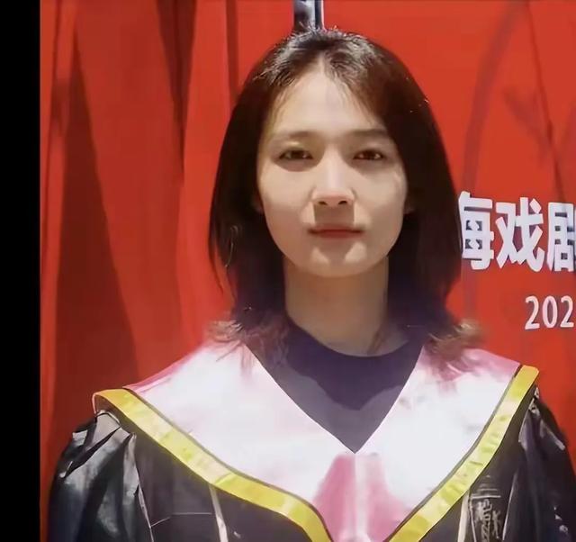 明明同一人,演完郭京飞《黄雀》演《护宝寻踪》,差点没认出