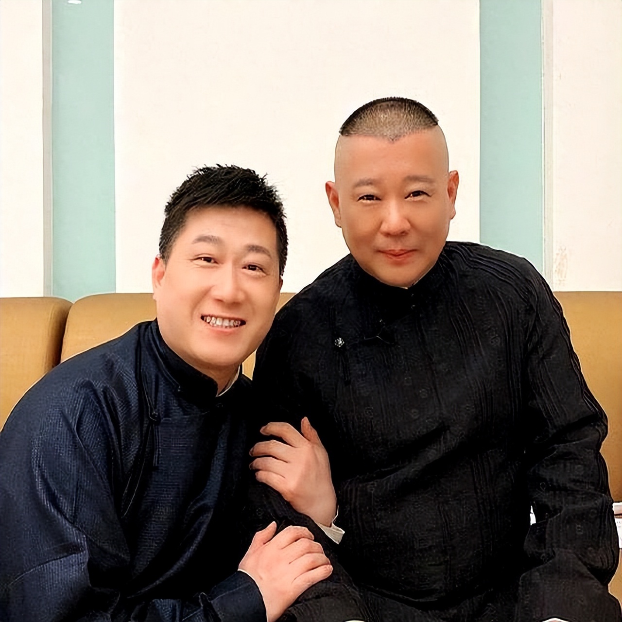 郭德纲做梦没想到，心中这口恶气竟让张鹤伦给出了，侯耀文没说错