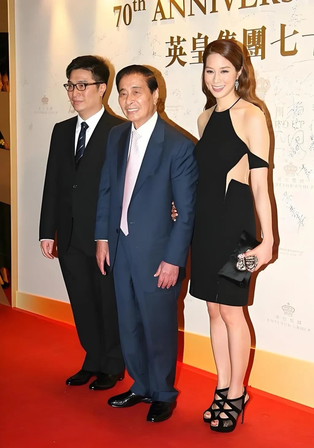 李兆基去世9个月后，才明白他远赴加拿大隐居的前妻，到底多精明