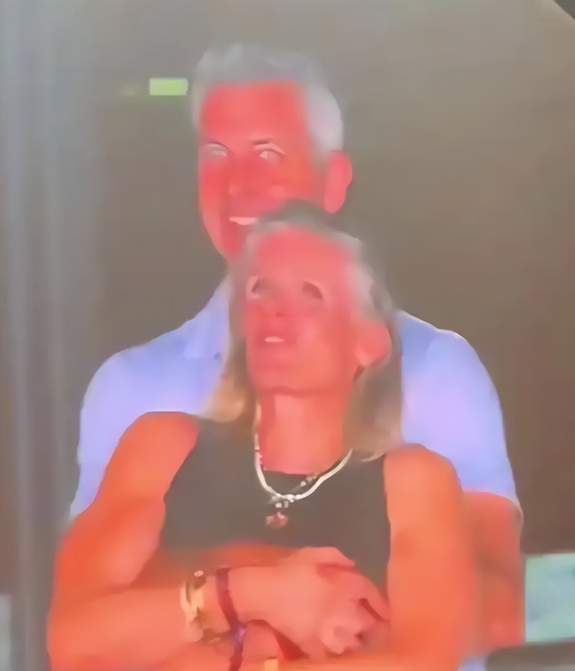 反转!演唱会CEO出轨后续,女方好友曝3个内幕,还有更惨的事发生