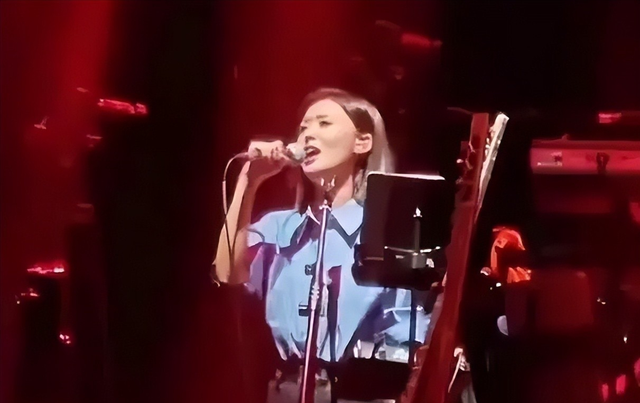 与刀郎关系真相大白后，云朵近况再被曝光，她的“野心”不止于此