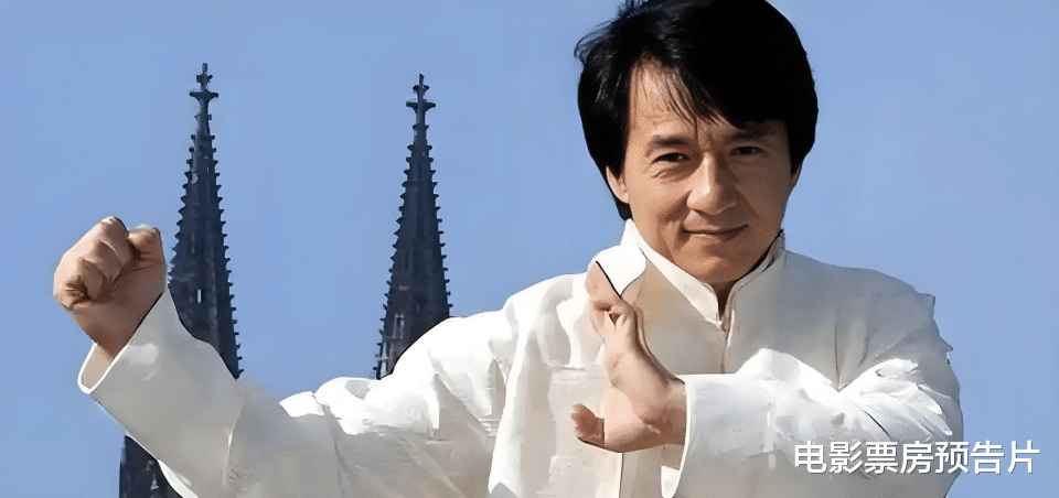 一个打到2035年,一个刚手术已安排身后事,成龙李连杰差距拉大了