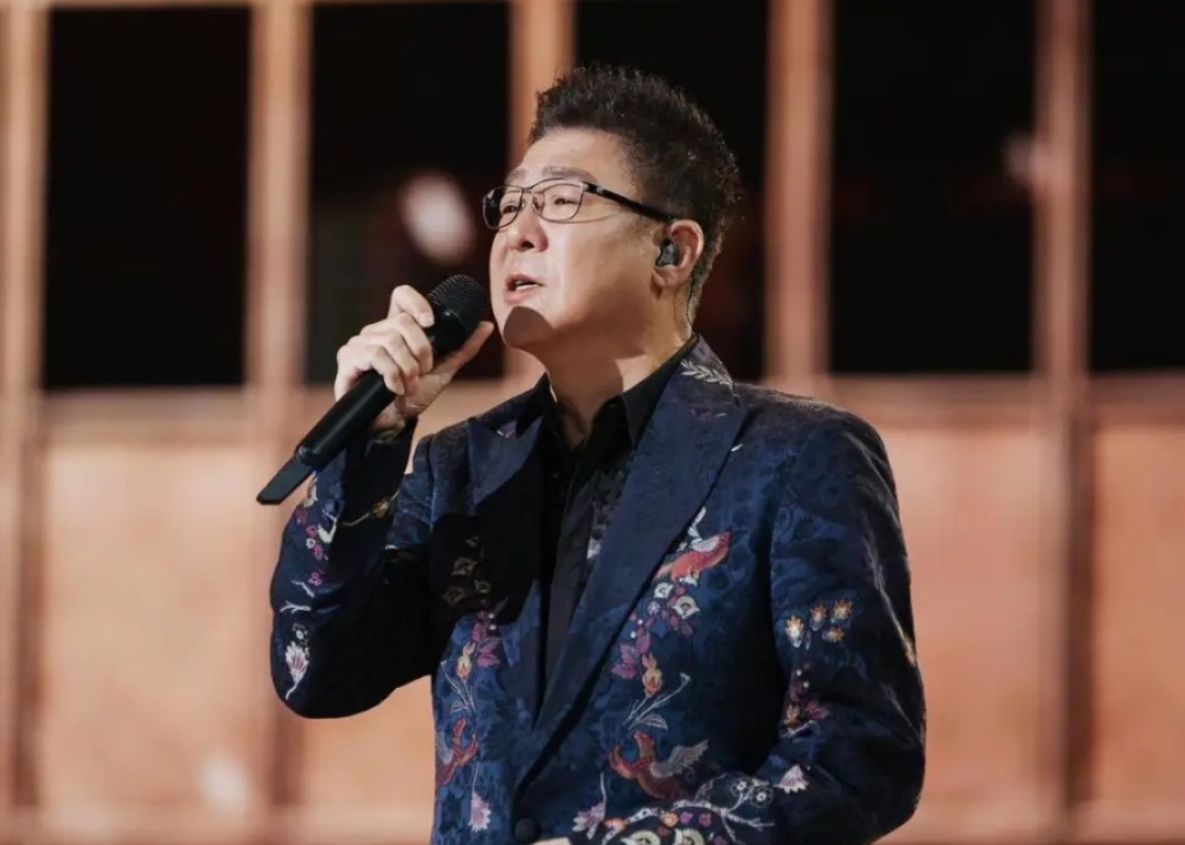 大湾区这一夜！佟丽娅带9岁儿子登台，才懂，赵丽颖是人间清醒