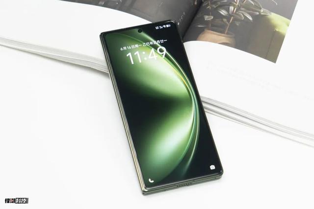 彻底玩疯！这16GB+1TB大屏发布，苹果估计要懵