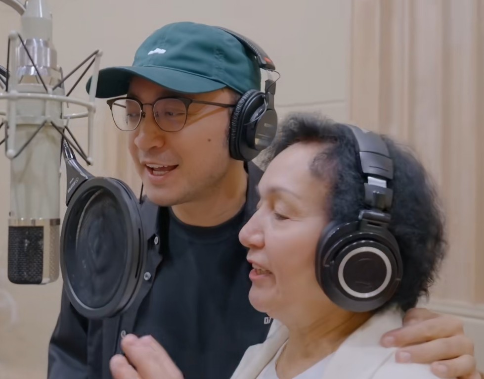 42岁尼格买提高调迎喜讯，央媒亲自发文，看来撒贝宁说对了