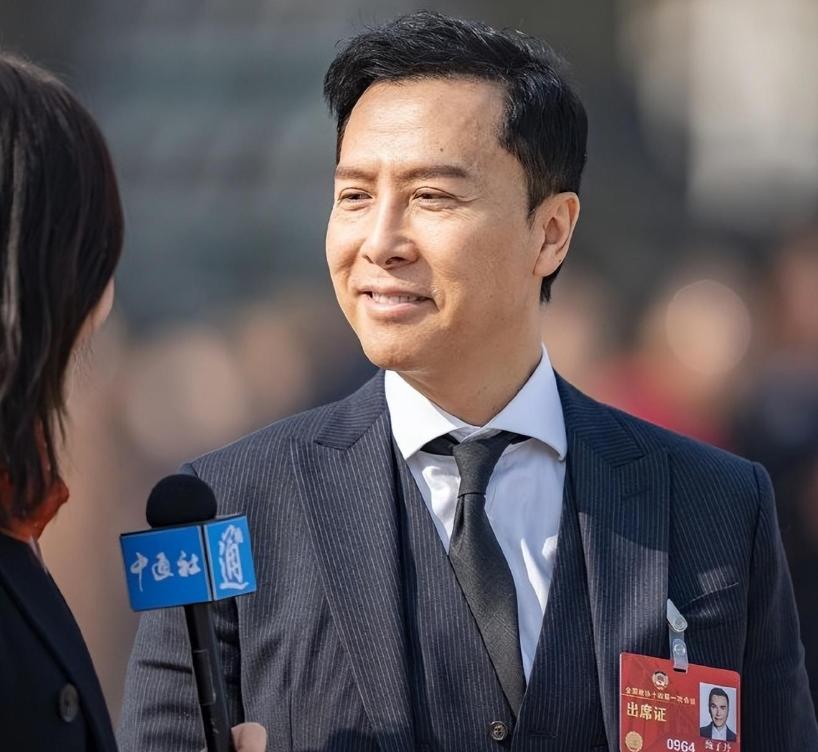 李连杰没想到,甄子丹会因国庆当天的特殊举动,再次实现口碑暴涨