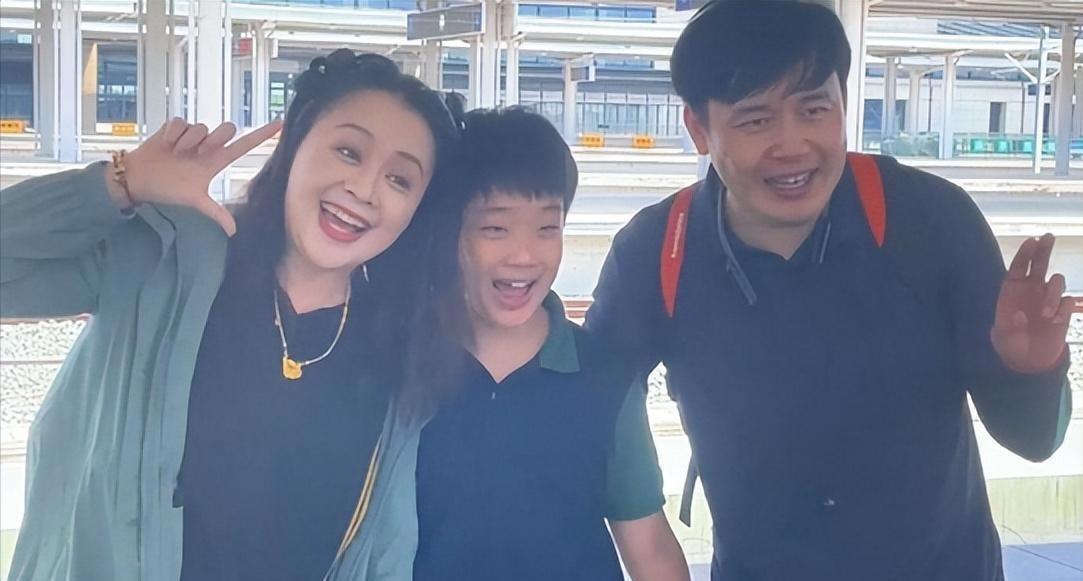 《六姊妹》隐藏惊喜！这对夫妻的爱情比剧还甜！