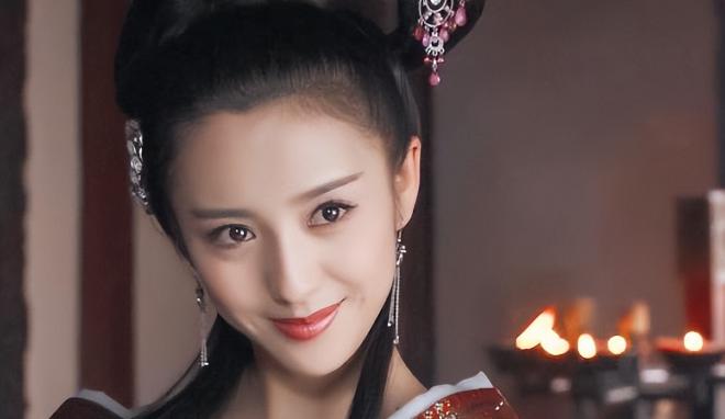 离婚4年后，陈思诚依旧风生水起 佟丽娅却不敢离开曾经的“怪圈”