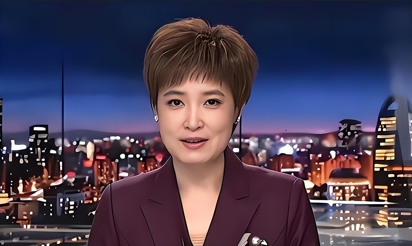 21岁进央视,爷爷外公都是名人,工作30年零失误,高挑漂亮又优秀
