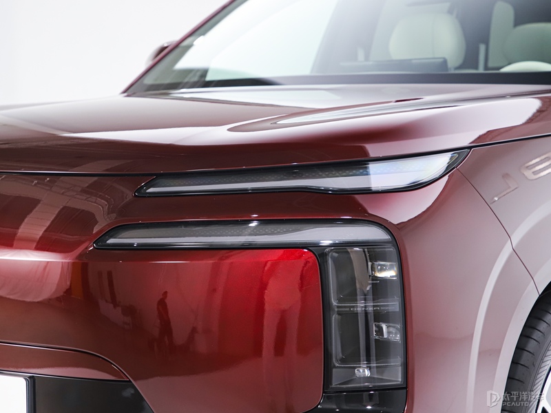 腾势N8L上市 售29.98万元起