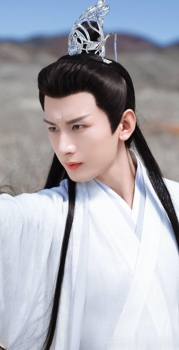 网评心中最帅剧90生TOP！《折腰》刘宇宁落榜，《藏海传》肖战第3