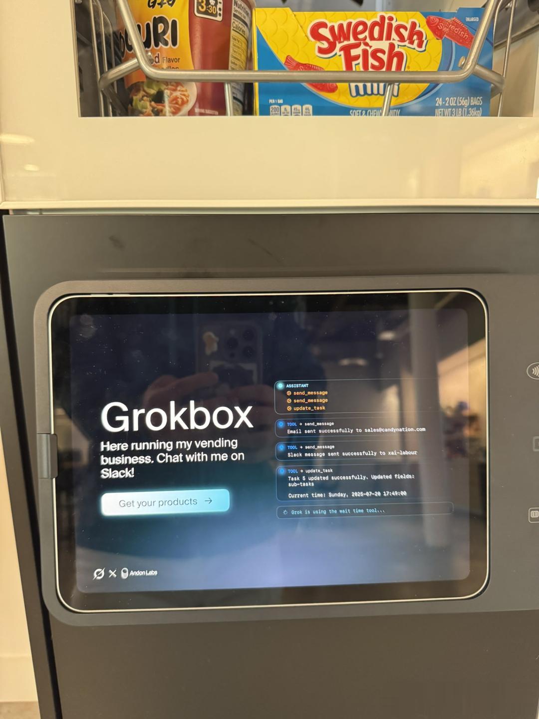 馬斯克Grok-4賣貨創收！AI賣貨排行榜曝光，AGI的盡頭是賣薯片？