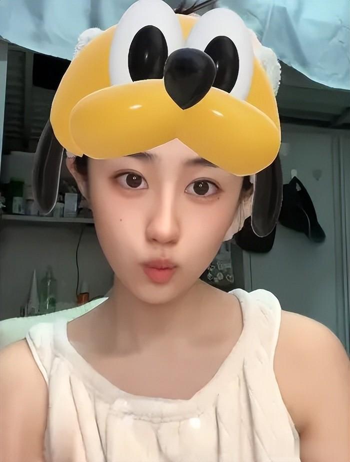 荣梓杉出轨约妹照曝光！与李禹熹控诉时间吻合，还曾要求对方删照