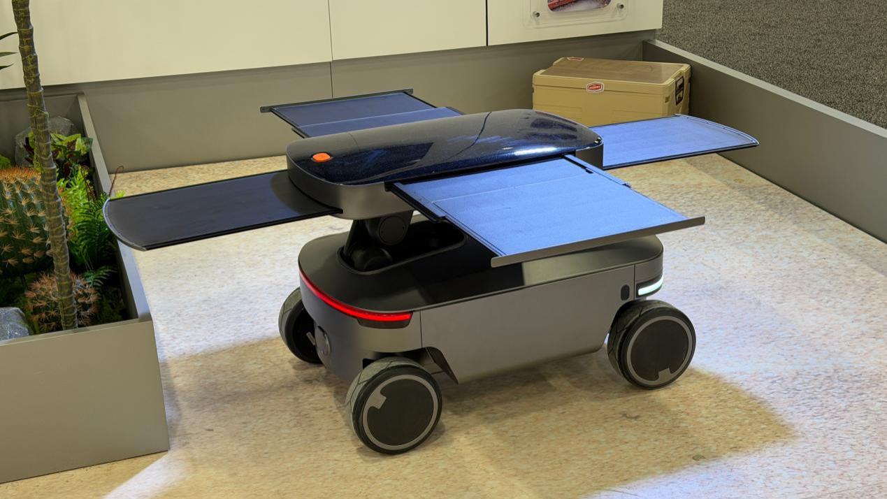 追光而行，華寶新能的「光儲機器人」，在CES交出能源自主新答卷