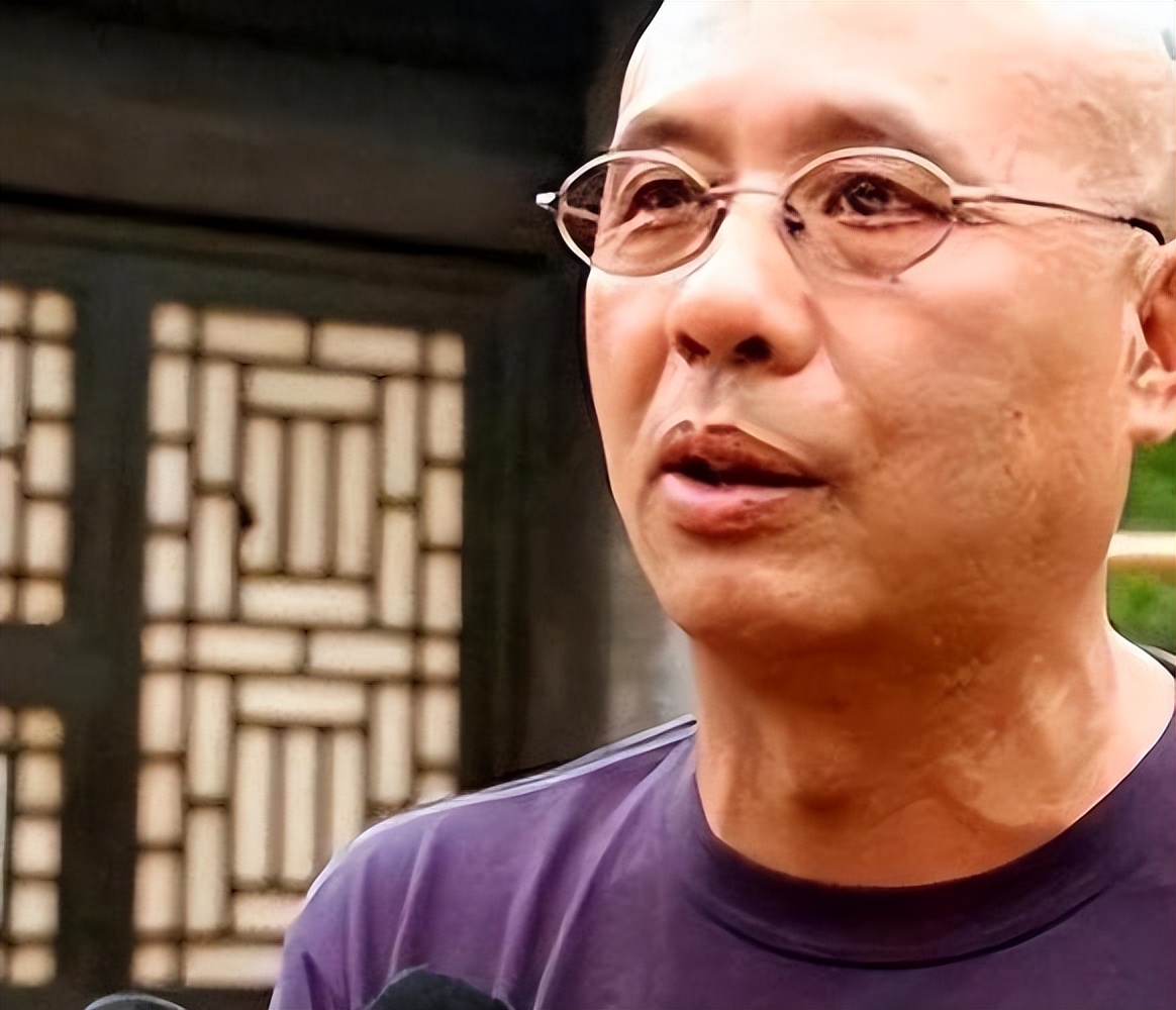 嫁大13岁名导被捧红,前夫病逝后不愿再演戏,57岁至今未婚无子嗣