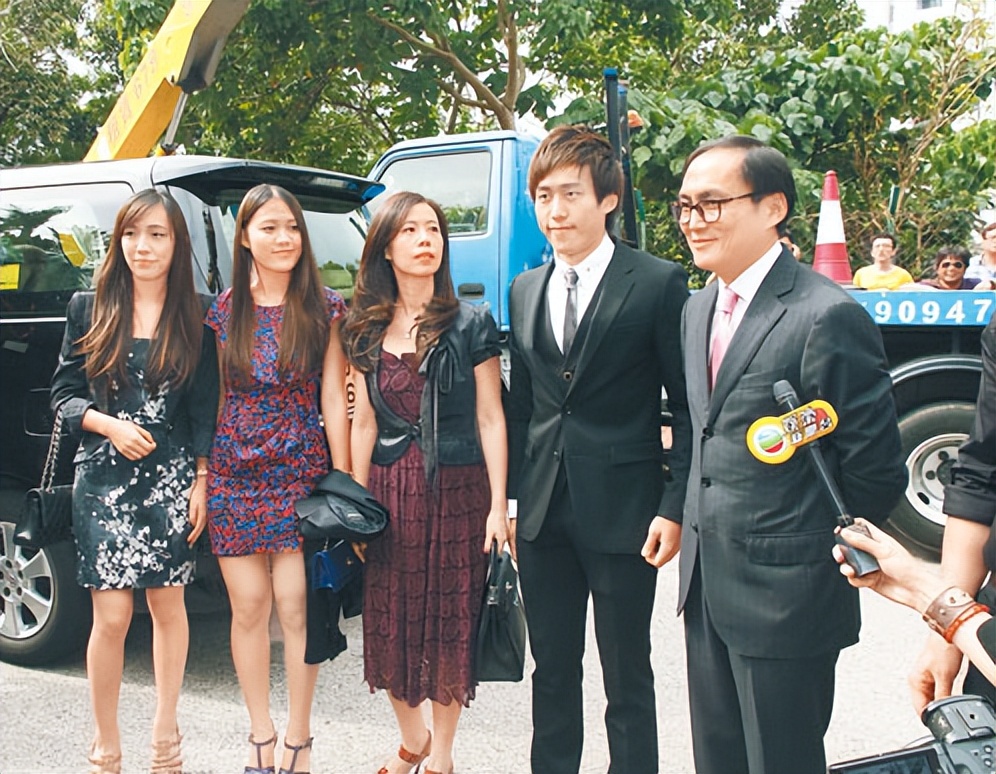 曝霍英东二房太太去世享年96岁，生前节俭已低调火化，讣告曝光