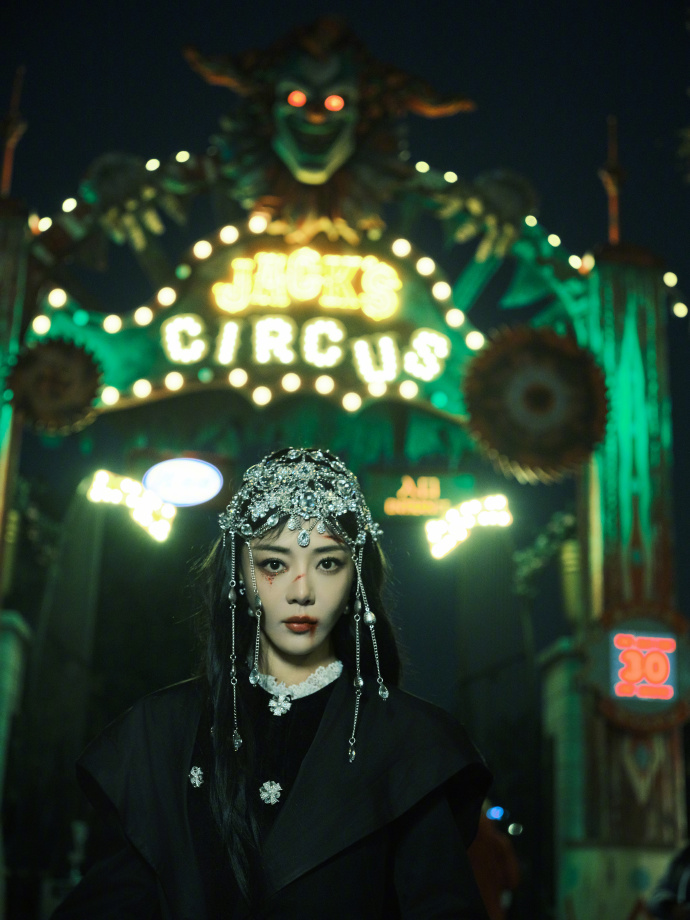 小姨妈邓家佳万圣节写真,这也太美了