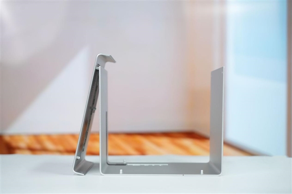 全球首個液冷迷你機！abee AI Station 395 Max工作站圖賞