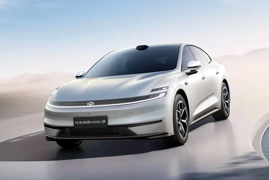 全新 长安 启源 A06 即将首发