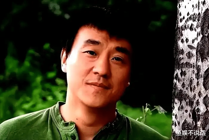 何冰：吃饭白捡一个媳妇，结婚后被拿捏26年，她到底有什么魅力？