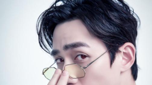 年仅三十有七的知名演员朱一龙，于近日骤然官宣一则消息，瞬间引发各界瞩目！